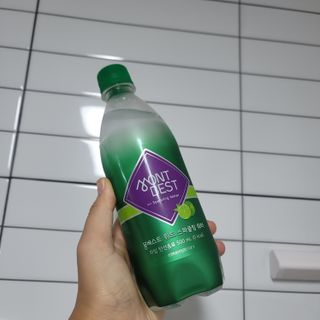 몽베스트 Montbest with Sparkling water Lime20병 — 5점을 준 리뷰어가 2022년 9월 올린 사용 사진