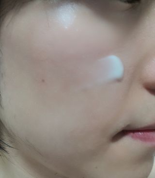 산다화 비타민C 화이트닝 크림 — 5점을 준 리뷰어가 2023년 5월 올린 사용 사진