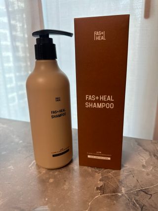패스트힐(fast heal) 패스트힐 탈모증상완화샴푸 470ml — 5점을 준 리뷰어가 2023년 9월 올린 사용 사진