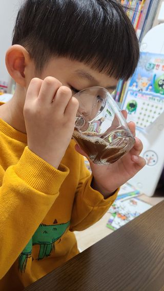 SAMiya 스마트아이홍키즈  어린이홍삼 — 5점을 준 리뷰어가 2021년 4월 올린 사용 사진