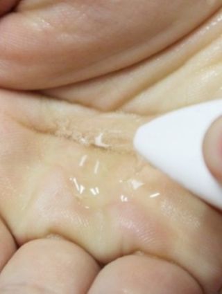 mom e 맘이 내추럴 베이비 케어 샴푸앤바스+로션 — 5점을 준 리뷰어가 2021년 1월 올린 사용 사진