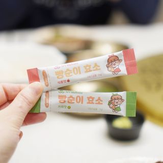 아이비웰니스 빵순이 식탁 위의 필수템! 빵순이 효소 키위맛 100포 + 석류맛 14포 (총 114포) — 5점을 준 리뷰어가 2022년 12월 올린 사용 사진