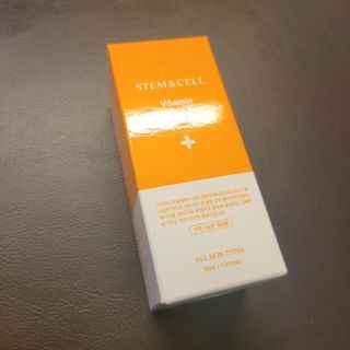 체르엠 스템앤셀 비타민 브라이트닝 에센스 30ml 1개 — 4점을 준 리뷰어가 2021년 9월 올린 사용 사진