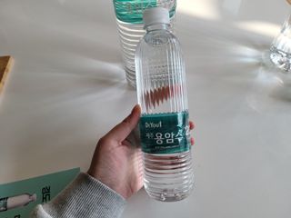 닥터유 제주용암수 닥터유 용암수 — 4점을 준 리뷰어가 2021년 11월 올린 사용 사진