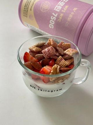 [푸름웰니스] 프로틴 다이어트 단백질 쉐이크 (750g) — 5점을 준 리뷰어가 2022년 4월 올린 사용 사진