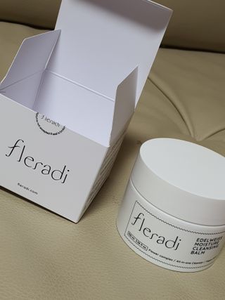 플레라디 에델바이스 모이스처 클렌징 밤 — 4점을 준 리뷰어가 2021년 4월 올린 사용 사진