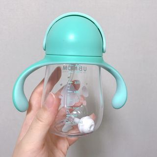 유비맘 트라이탄 코니빨대컵_컬러 랜덤 발송 — 5점을 준 리뷰어가 2021년 3월 올린 사용 사진