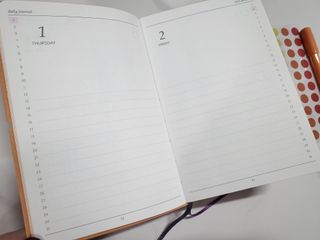 리훈 2023년 이야기다이어리 숏 날짜형 — 5점을 준 리뷰어가 2023년 1월 올린 사용 사진