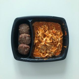 직탁 식단관리 3종 도시락 (두부 라자냐 라구빠에야, 두부로제 미트볼파스타, 닭탕수 직화 짜장 두부면) — 5점을 준 리뷰어가 2022년 6월 올린 사용 사진