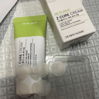 닥터플리너스 제트 큐어 크림 30ml + 제로 트러블 패치 9EA — 4.5점을 준 리뷰어가 2022년 3월 올린 사용 사진