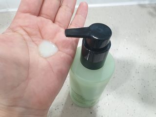 프리마인 메이크업과 들뜨는 각질까지 한방에 깐달걀로! 순하기까지한 셀베이스 그린티클렌저(200ml) — 5점을 준 리뷰어가 2023년 2월 올린 사용 사진