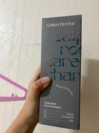 세렌닥터 스칼프 루트 케어 샴푸 — 5점을 준 리뷰어가 2022년 10월 올린 사용 사진