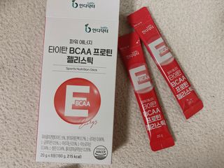 [인디닥터] 타이탄 BCAA 프로틴 젤리스틱 — 4점을 준 리뷰어가 2022년 5월 올린 사용 사진