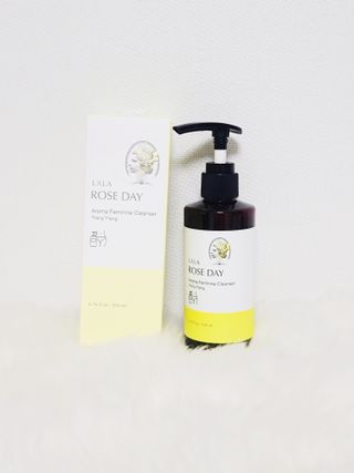 라라로즈데이 시즌2 여성청결제 200ml 아로마 페미민 클렌저, 독일더마인증 — 5점을 준 리뷰어가 2021년 9월 올린 사용 사진
