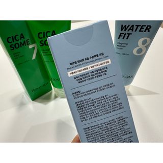나우 [리브엠]피부 속부터 겹겹이, 촘촘하게! 워터핏8중 수분착붙 크림 — 4.5점을 준 리뷰어가 2024년 12월 올린 사용 사진