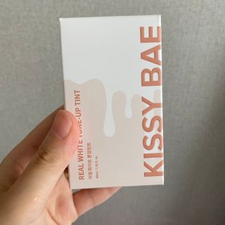 KISSY BAE 키시베이 키시베이 리얼화이트 톤업틴트 — 5점을 준 리뷰어가 2021년 7월 올린 사용 사진