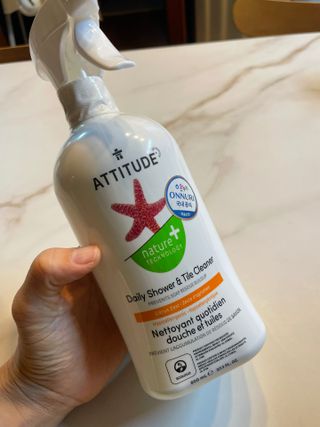 에티튜드 천연 데일리 욕조 클리너 EWG 그린 욕조세제 저자극 하이포알러제닉 친환경 비건 — 5점을 준 리뷰어가 2022년 8월 올린 사용 사진