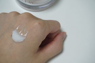 프리마인 바르기만 하면 철벽 스킨케어+24시간 마스크팩 효과. 셀라브 리제너레이팅 시스템 부스터+크림 세트 — 5점을 준 리뷰어가 2023년 6월 올린 사용 사진