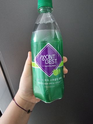 몽베스트 Montbest with Sparkling water Lime20병 — 5점을 준 리뷰어가 2022년 6월 올린 사용 사진