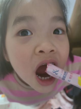 비타앤C 레몬맛, 망고맛 — 5점을 준 리뷰어가 2021년 4월 올린 사용 사진