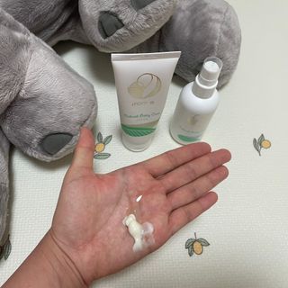mom e 맘이 내추럴 베이비 케어 크림+바디오일 — 5점을 준 리뷰어가 2021년 1월 올린 사용 사진