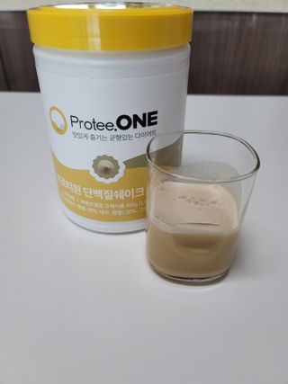 프로티원 단백질쉐이크 곡물맛 2주분 1통+보틀 — 5점을 준 리뷰어가 2021년 3월 올린 사용 사진