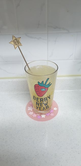 몽베스트 Montbest with Sparkling water Lemon OR Lime 20병(랜덤) — 5점을 준 리뷰어가 2021년 10월 올린 사용 사진