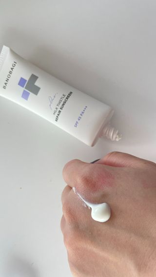 바노바기 코스메틱 바노바기 밀크씨슬 리페어 시카 선스크린 플러스 50ml — 5점을 준 리뷰어가 2023년 3월 올린 사용 사진