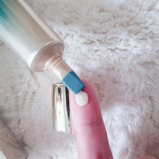 [NEW 탄력유턴 아이크림] AHC 유스 래스팅 리얼 아이크림 포 페이스 — 5점을 준 리뷰어가 2021년 2월 올린 사용 사진
