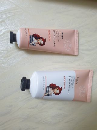 파시 FASCY 高保湿ハンドクリーム40ml+80ml セット — 5점을 준 리뷰어가 2021년 7월 올린 사용 사진