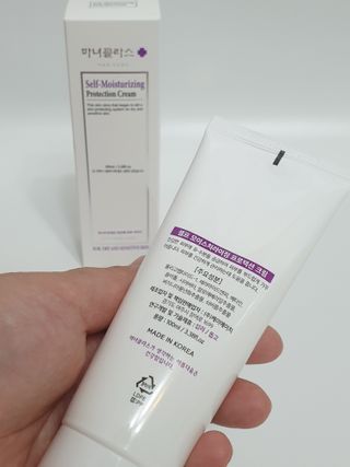 셀프 모이스처라이징 프로텍션 크림 셀프 모이스처라이징 프로텍션크림 — 5점을 준 리뷰어가 2022년 4월 올린 사용 사진