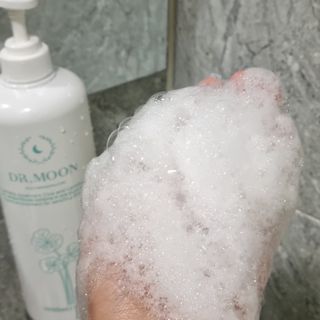 [닥터문] 센텔라 시카케어 화이트머스크 바디워시 1000ml — 5점을 준 리뷰어가 2023년 7월 올린 사용 사진