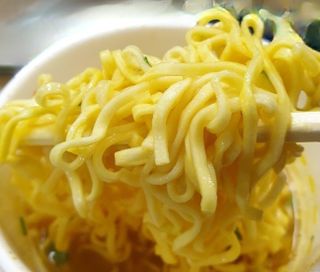 NISSIN 닛신 컵누들  4종 - 씨푸드오리지날, 씨푸드 스파이시, 씨푸드 커리, 씨푸드 XO소스 — 5점을 준 리뷰어가 2022년 11월 올린 사용 사진