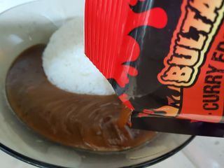 불타 지옥불카레 불지옥맛 180g x 3봉 — 5점을 준 리뷰어가 2021년 6월 올린 사용 사진