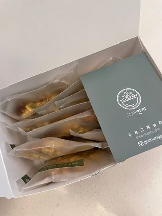 [그래한끼] 무설탕/저당 시리얼타입 수제그래놀라 (40gX10개) — 5점을 준 리뷰어가 2022년 8월 올린 사용 사진