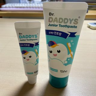 닥터데디스 안심불소 튼튼치약(청포도, 민트 중 택 1) 60g + 여행용 미니 치약 15g — 5점을 준 리뷰어가 2022년 8월 올린 사용 사진