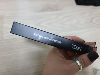 틸디앤 메이크 리얼무드 오토 아이라이너 — 4점을 준 리뷰어가 2021년 12월 올린 사용 사진