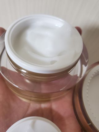 피부미 골드베릴 미라클페어 세레이징 퍼밍 크림 50ml — 5점을 준 리뷰어가 2021년 11월 올린 사용 사진