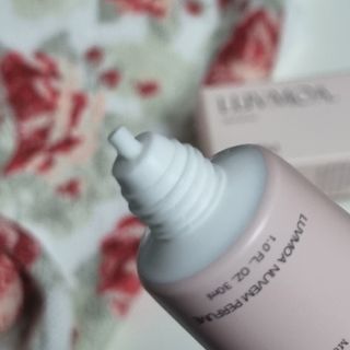 러브모아 향수 고체향수 승무원 고체향수 바르는 향수 니치향수 도손 우드세이지 앤 씨솔트 — 5점을 준 리뷰어가 2022년 12월 올린 사용 사진