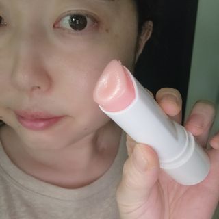트윙클라 안티링클 샤이닝 멀티밤 — 4.5점을 준 리뷰어가 2022년 6월 올린 사용 사진