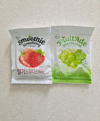 [복음자리] 바리스타 패키지 2종 랜덤발송 (딸기스무디 스틱+샤인머스캣에이드 or 망고스무디+자몽에이드) — 5점을 준 리뷰어가 2022년 7월 올린 사용 사진