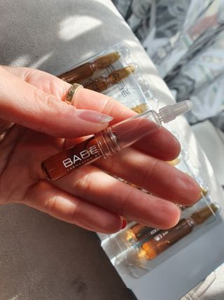 바베 BABE 바베 프로테오글리칸 F+F 앰플 솔루션 — 5점을 준 리뷰어가 2021년 1월 올린 사용 사진