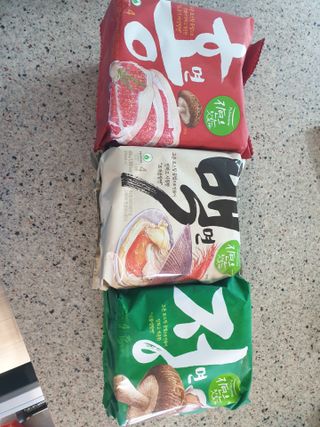 [풀무원] 자연은맛있다 정면, 백면, 홍면  세트 — 4점을 준 리뷰어가 2021년 4월 올린 사용 사진