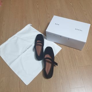 로서울 Rowie mary jane shoes Velvet, Ecoclean — 5점을 준 리뷰어가 2021년 9월 올린 사용 사진