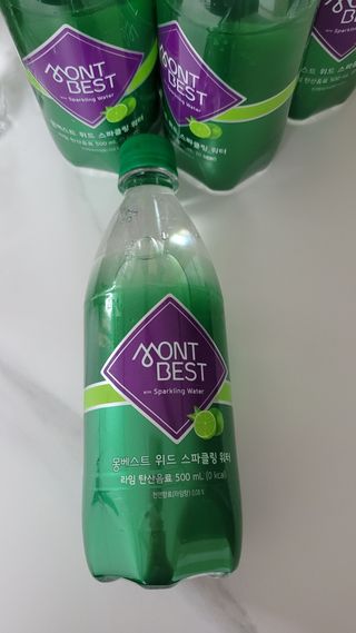 몽베스트 Montbest with Sparkling water Lime20병 — 5점을 준 리뷰어가 2022년 5월 올린 사용 사진