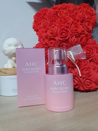 AHC 아우라 시크릿 톤업 벨벳 — 3점을 준 리뷰어가 2021년 4월 올린 사용 사진