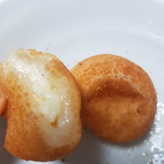 가치식탁 리얼쫀득치즈볼 — 5점을 준 리뷰어가 2021년 2월 올린 사용 사진
