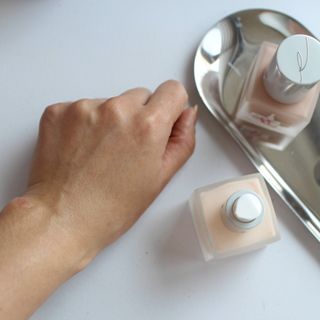 [RMK] 메이크업 베이스 + 리퀴드 파운데이션 — 5점을 준 리뷰어가 2021년 3월 올린 사용 사진