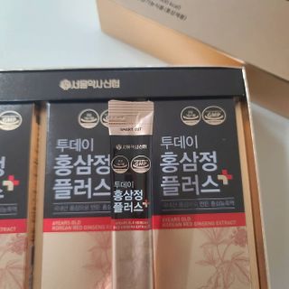 서울약사신협_투데이홍삼정플러스스틱_10g x 30포 — 5점을 준 리뷰어가 2021년 2월 올린 사용 사진
