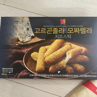 디케이식품(주) 고르곤졸라&모짜렐라 치즈스틱 400g — 5점을 준 리뷰어가 2023년 3월 올린 사용 사진